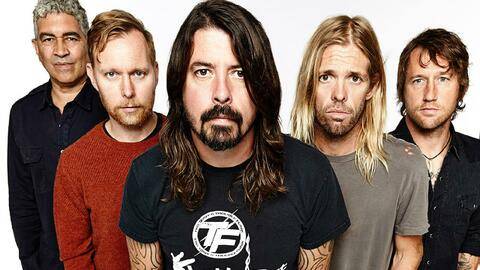 foo-fighters-15813391frfq3.jpg